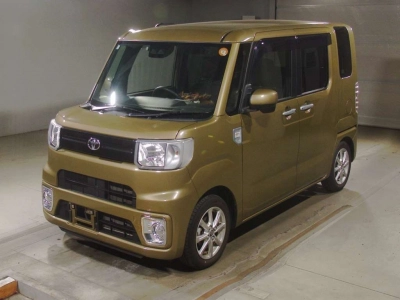 TOYOTA PIXIS MEGA