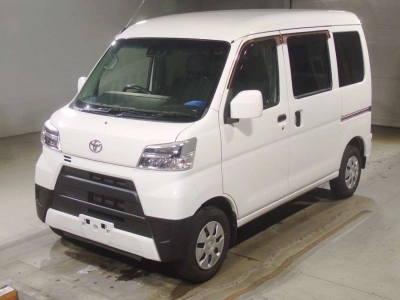 TOYOTA PIXIS VAN
