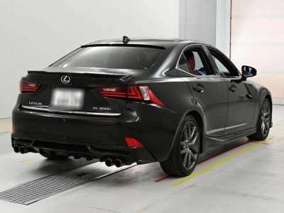 LEXUS IS