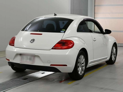 VOLKSWAGEN THE BEETLE