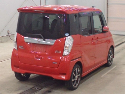NISSAN DAYZ ROOX