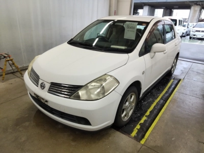 NISSAN TIIDA LATIO