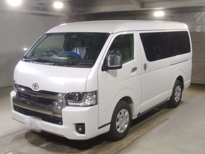 TOYOTA HIACE WAGON
