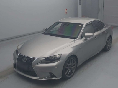 LEXUS IS