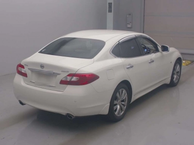 NISSAN FUGA