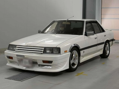 NISSAN SKYLINE