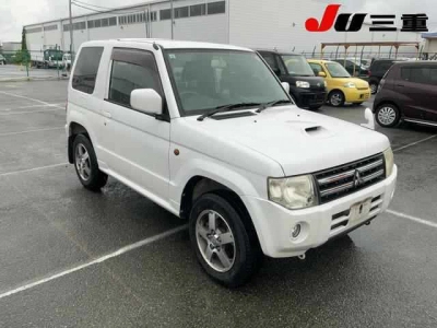 MITSUBISHI PAJERO MINI
