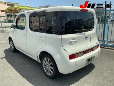 NISSAN CUBE