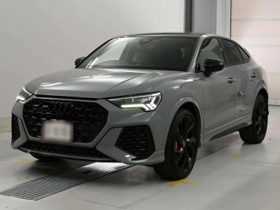 AUDI RS Q3
