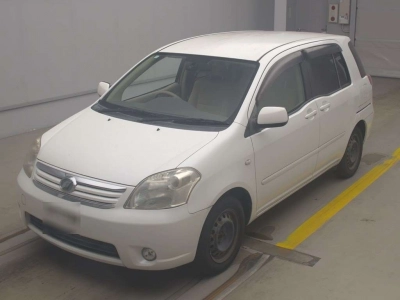 TOYOTA RAUM
