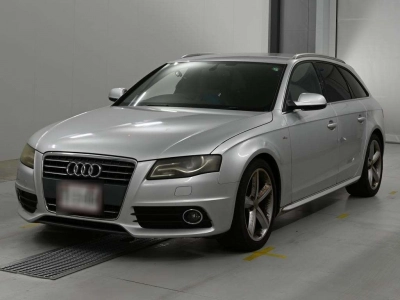 AUDI A4 AVANTE