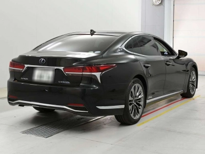 LEXUS LS