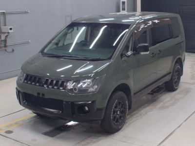 MITSUBISHI DELICA D:5