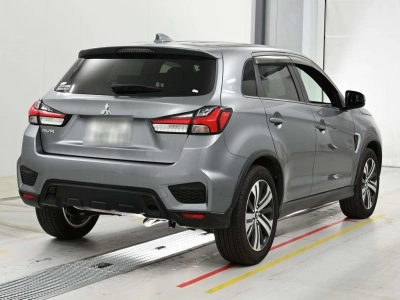 MITSUBISHI RVR