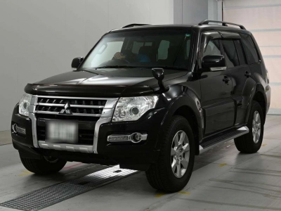 MITSUBISHI PAJERO