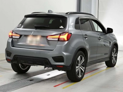 MITSUBISHI RVR