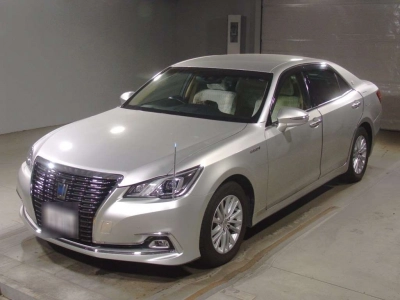 TOYOTA CROWN HYBRID
