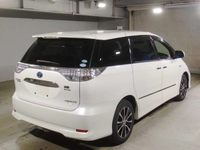 TOYOTA ESTIMA HYBRID