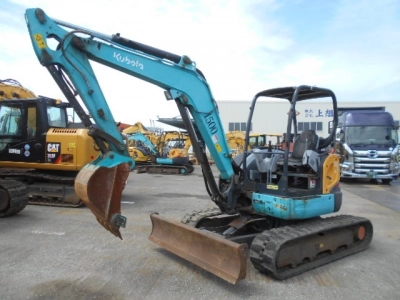 KUBOTA KUBOTA