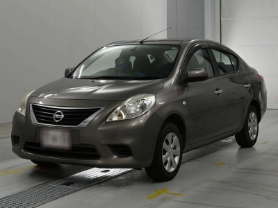 NISSAN TIIDA LATIO