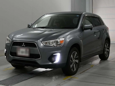 MITSUBISHI RVR