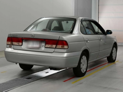 NISSAN SUNNY