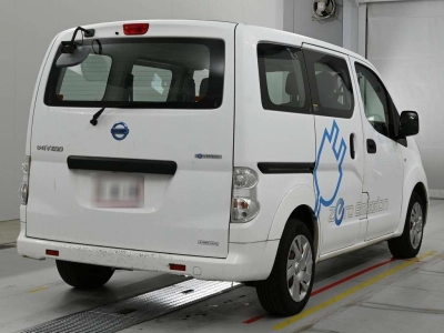 NISSAN E-NV200 VAN