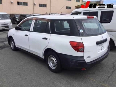 NISSAN AD VAN
