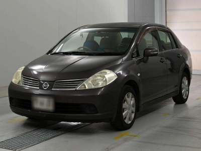 NISSAN TIIDA LATIO