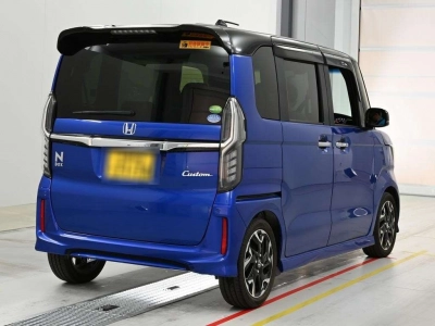 HONDA N BOX CUSTOM