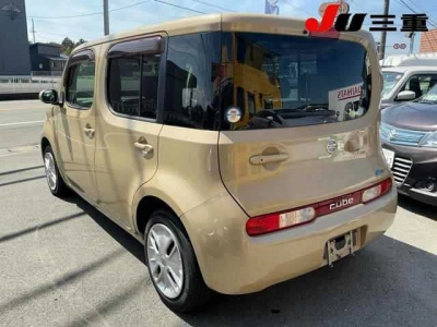 NISSAN CUBE