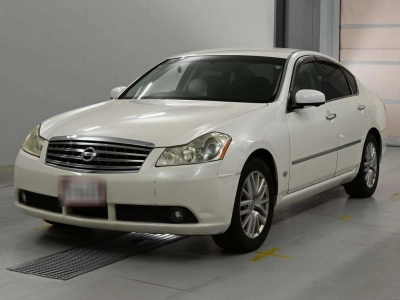 NISSAN FUGA