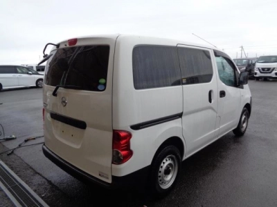 NISSAN NV200 VANETTE VAN