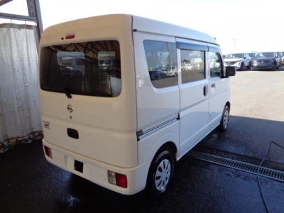 NISSAN NV100 CLIPPER