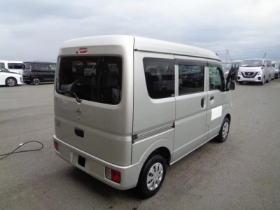 NISSAN NV100 CLIPPER