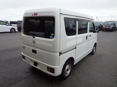 NISSAN NV100 CLIPPER
