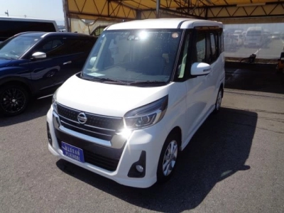 NISSAN DAYZ ROOX