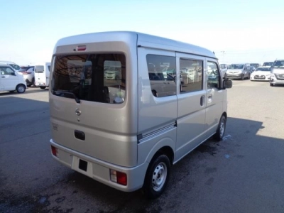 NISSAN NV100 CLIPPER