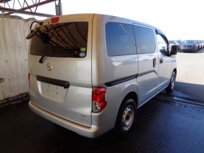 NISSAN NV200 VANETTE VAN