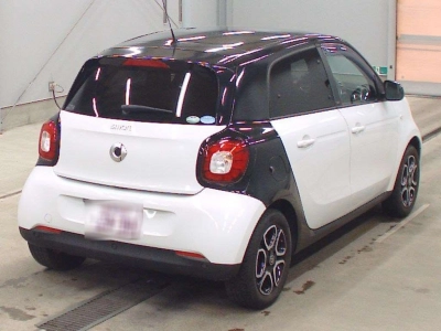 SMART FOURFOUR
