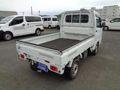 NISSAN NT100 CLIPPER