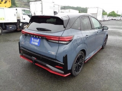 NISSAN AURA