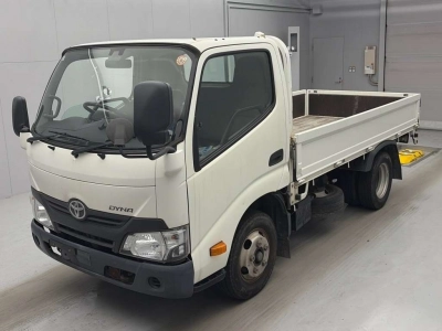 TOYOTA DYNA TRUCK