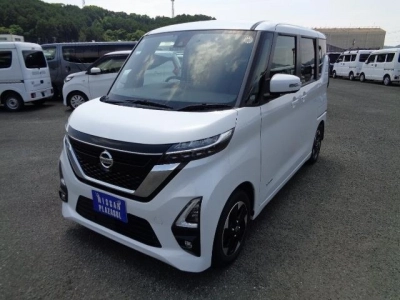 NISSAN ROOX