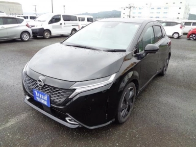NISSAN AURA