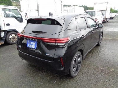 NISSAN AURA