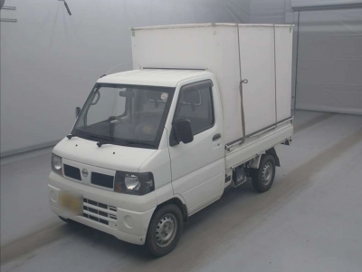 NISSAN CLIPPER TRUCK