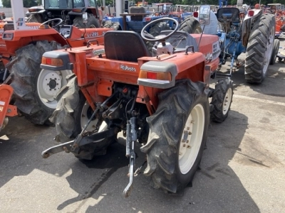KUBOTA KUBOTA
