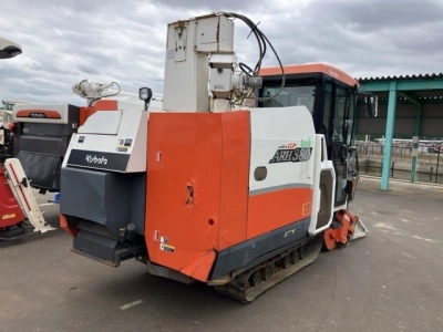 KUBOTA KUBOTA