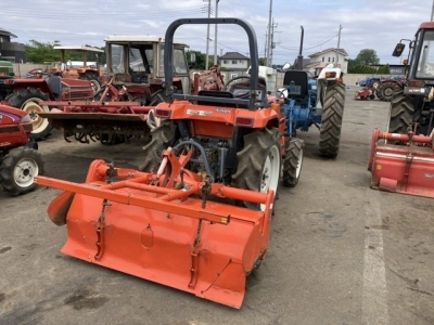 KUBOTA KUBOTA